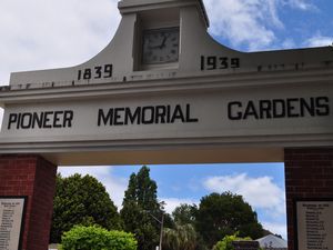 JLOK[f@Pioneer Memorial Gardens